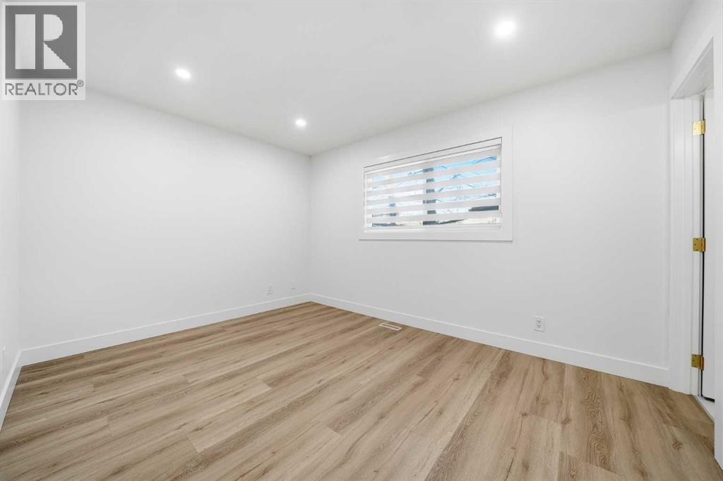 Single Family House Bungalow for Sale in  Huntbourne Hill NE Huntington Hills Calgary 