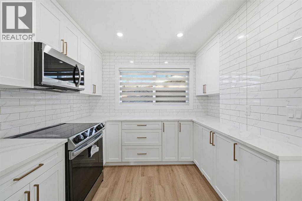 Single Family House Bungalow for Sale in  Huntbourne Hill NE Huntington Hills Calgary 