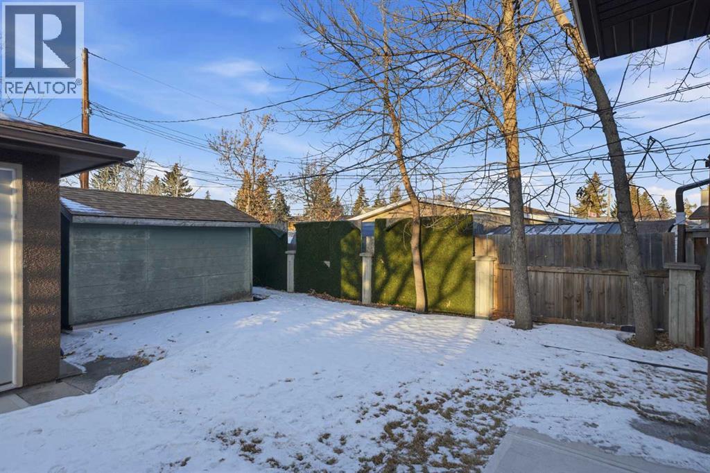 Single Family House Bungalow for Sale in  Huntbourne Hill NE Huntington Hills Calgary 