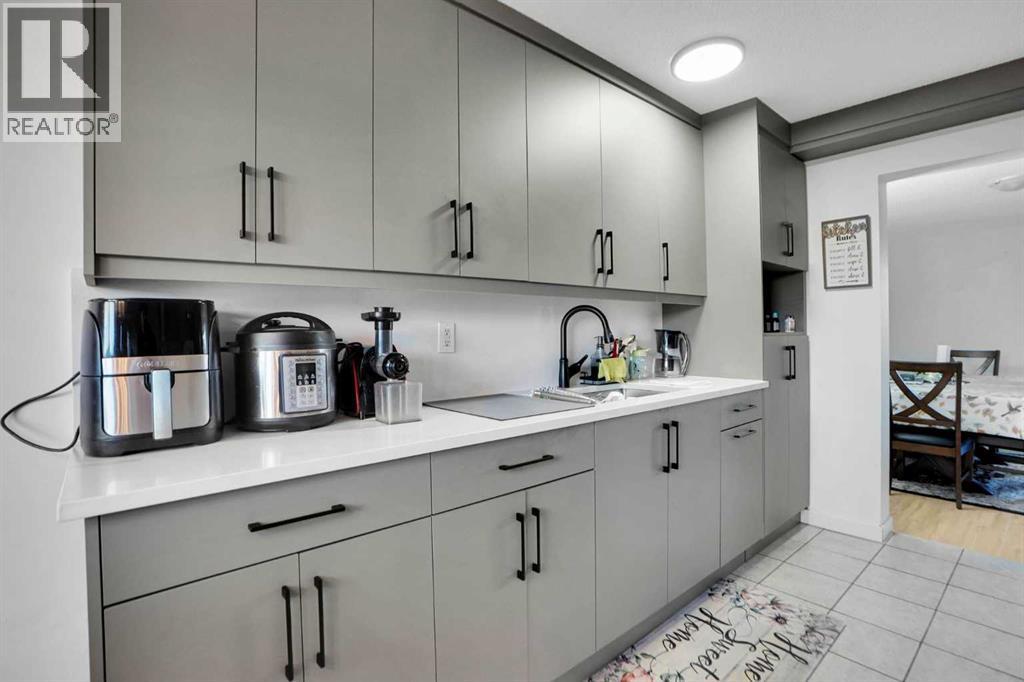 Single Family House for Sale in  Abingdon Crescent NE Abbeydale Calgary 