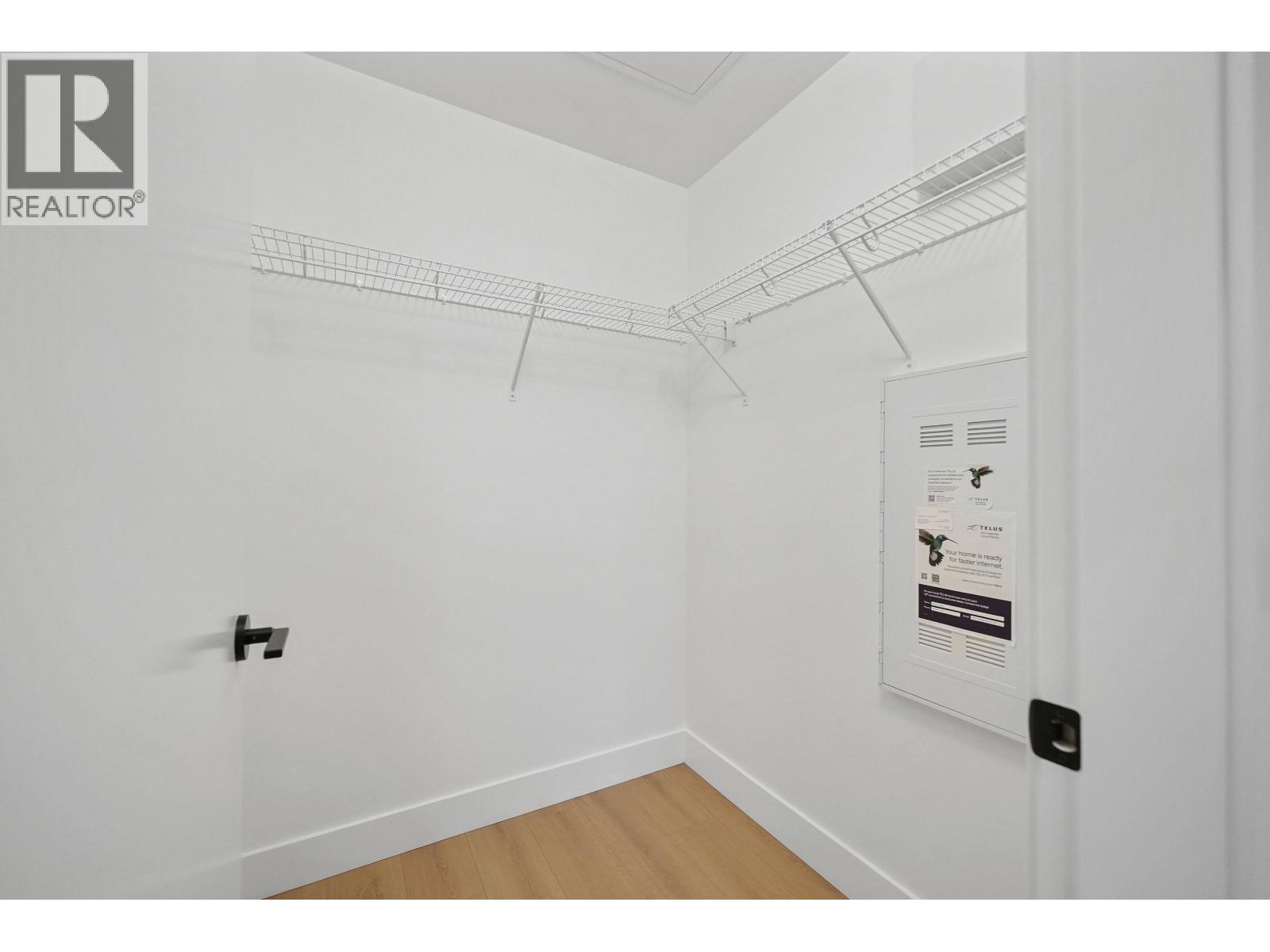 205 3055 MURRAY STREET, Port Moody