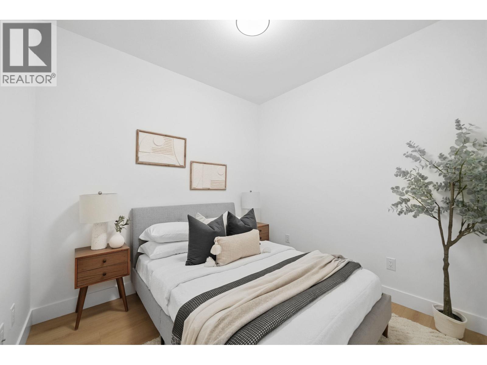 205 3055 MURRAY STREET, Port Moody