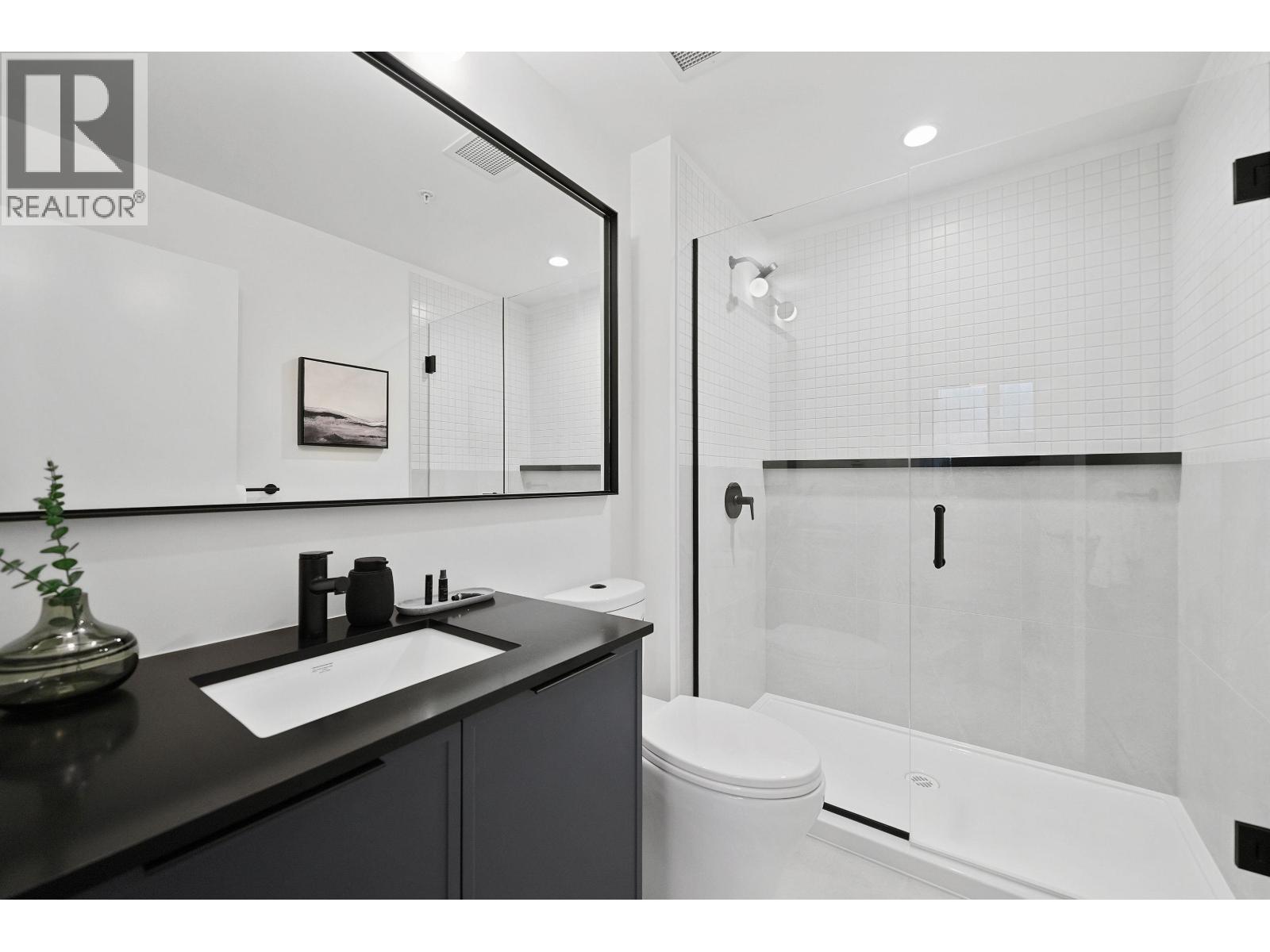 205 3055 MURRAY STREET, Port Moody