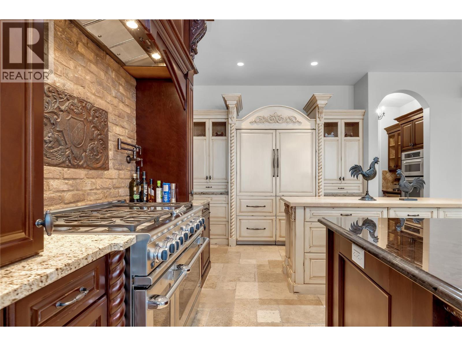  714 KUIPERS Crescent, Kelowna