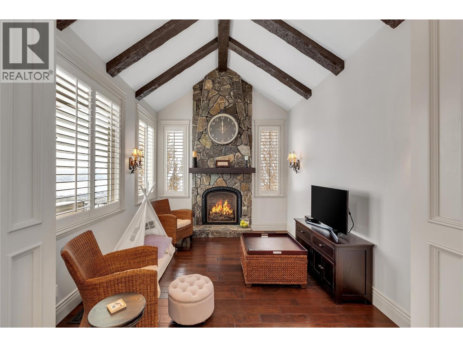  714 KUIPERS Crescent, Kelowna