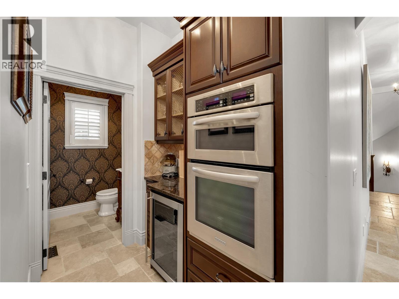  714 KUIPERS Crescent, Kelowna