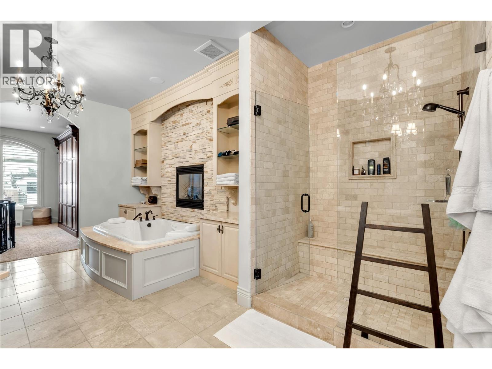  714 KUIPERS Crescent, Kelowna