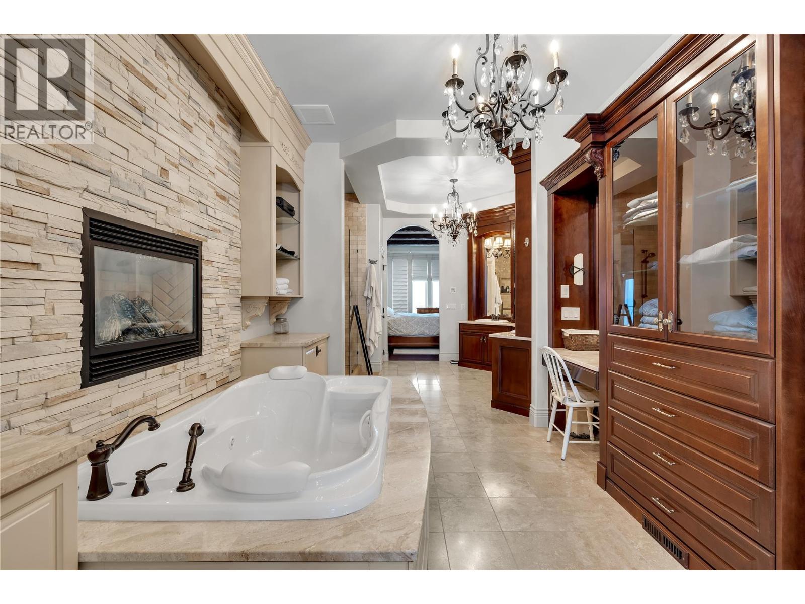  714 KUIPERS Crescent, Kelowna