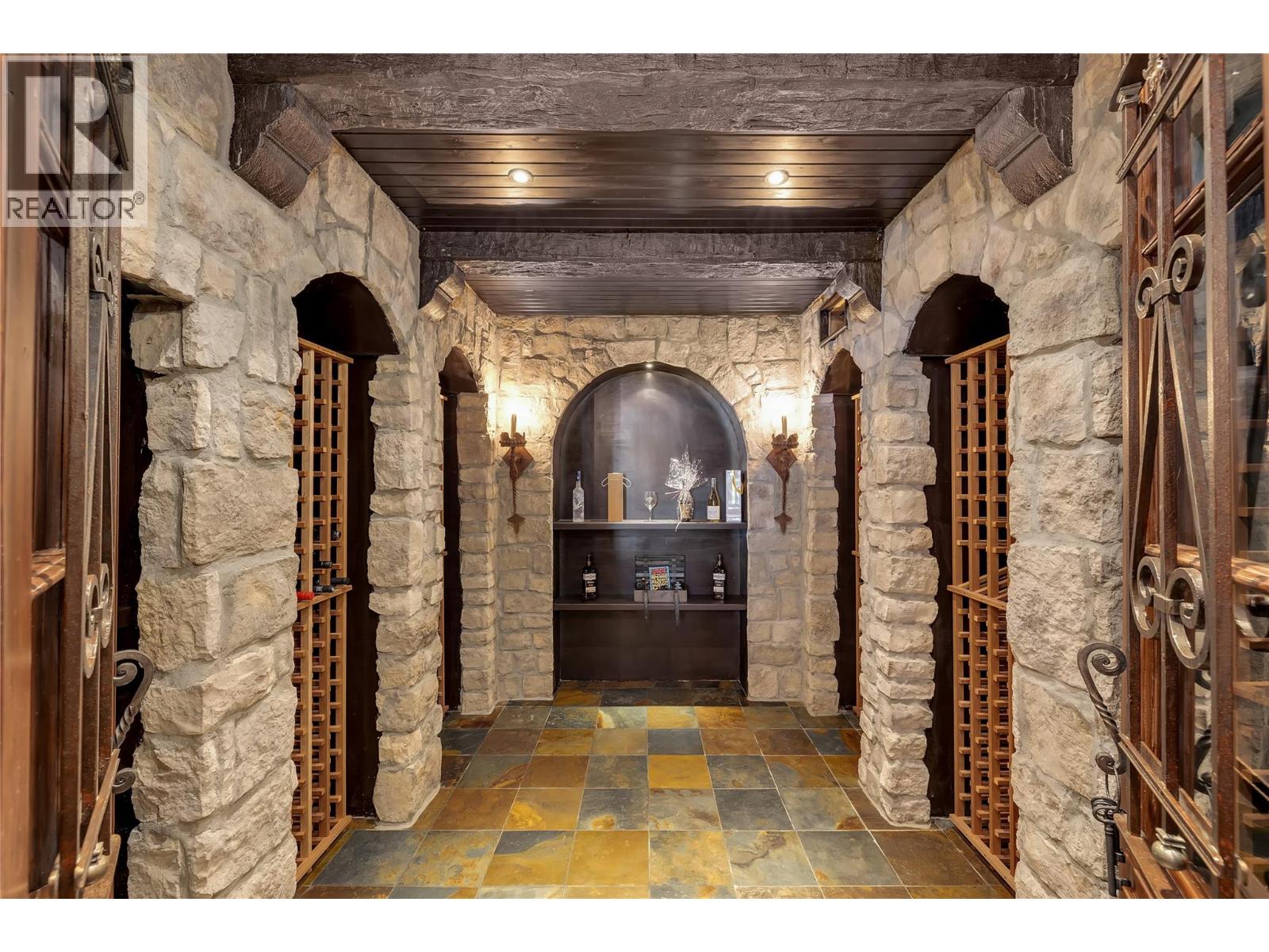  714 KUIPERS Crescent, Kelowna