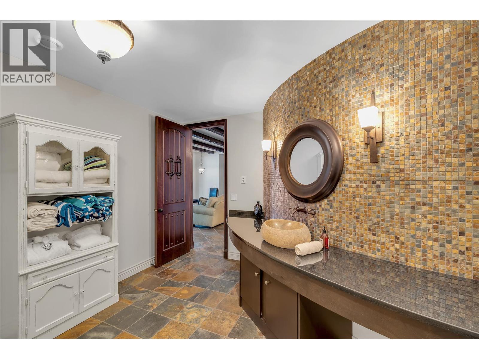  714 KUIPERS Crescent, Kelowna