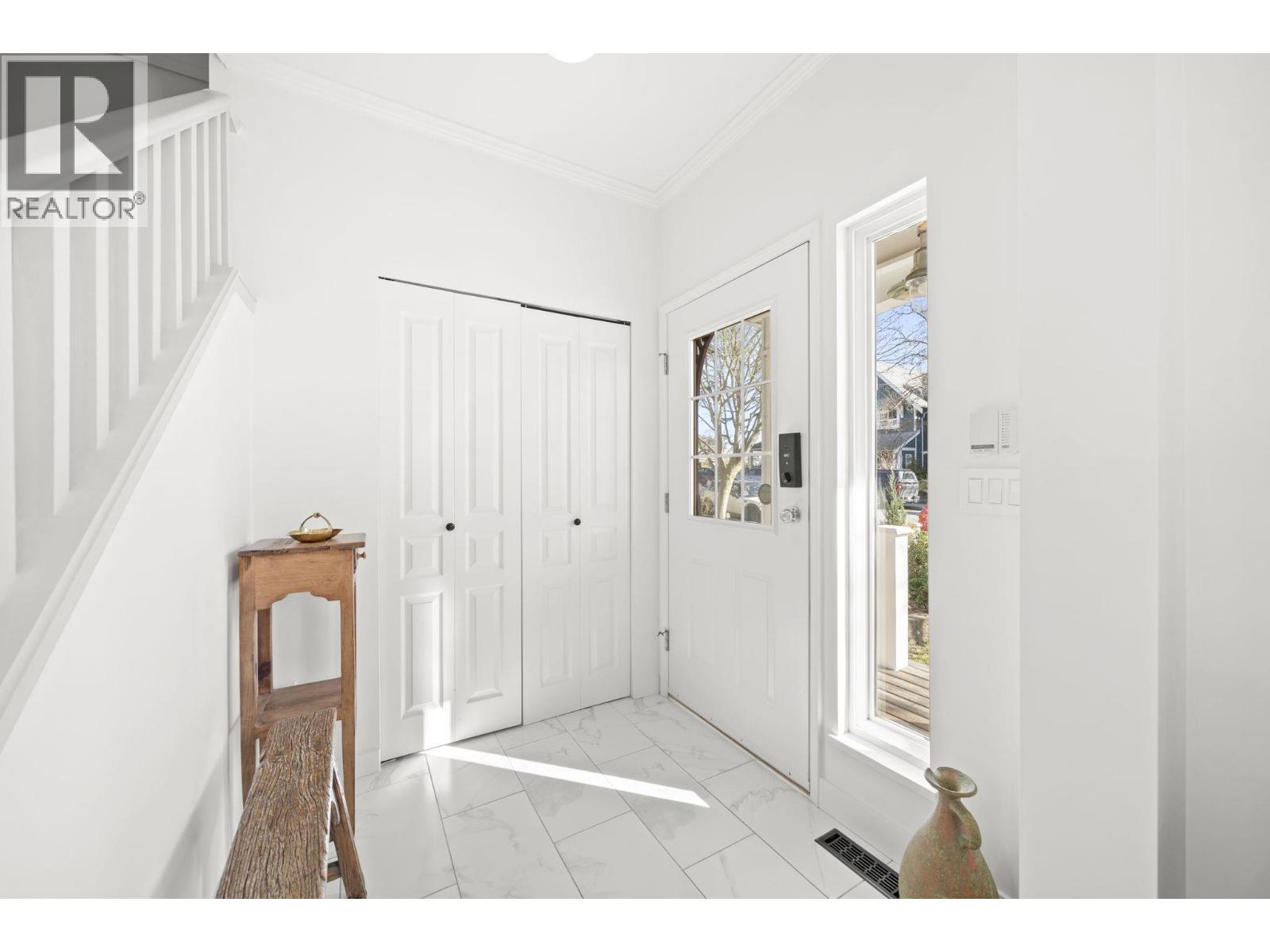 133 STAR CRESCENT, New Westminster