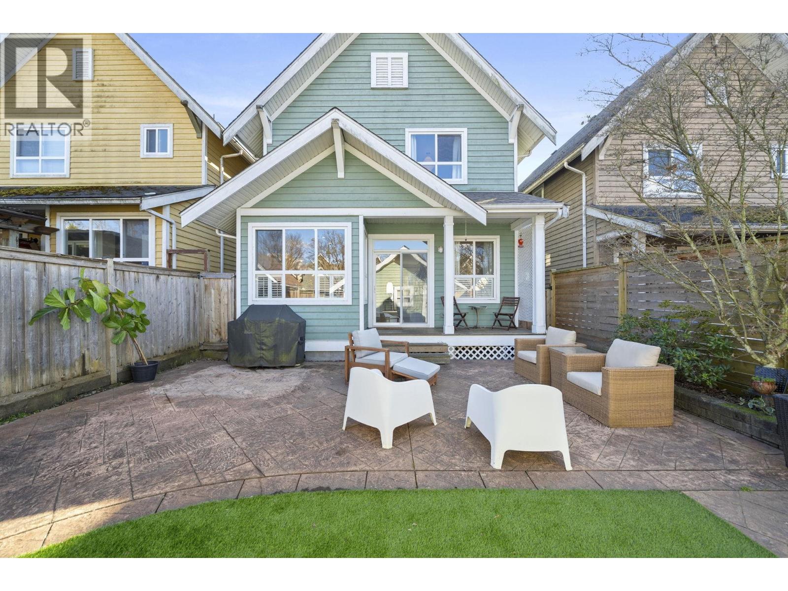 133 STAR CRESCENT, New Westminster