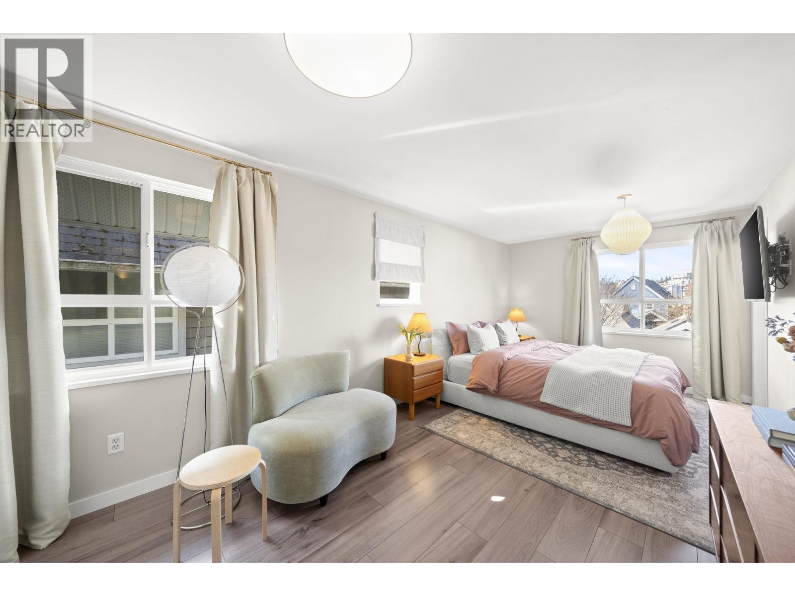 133 STAR CRESCENT, New Westminster