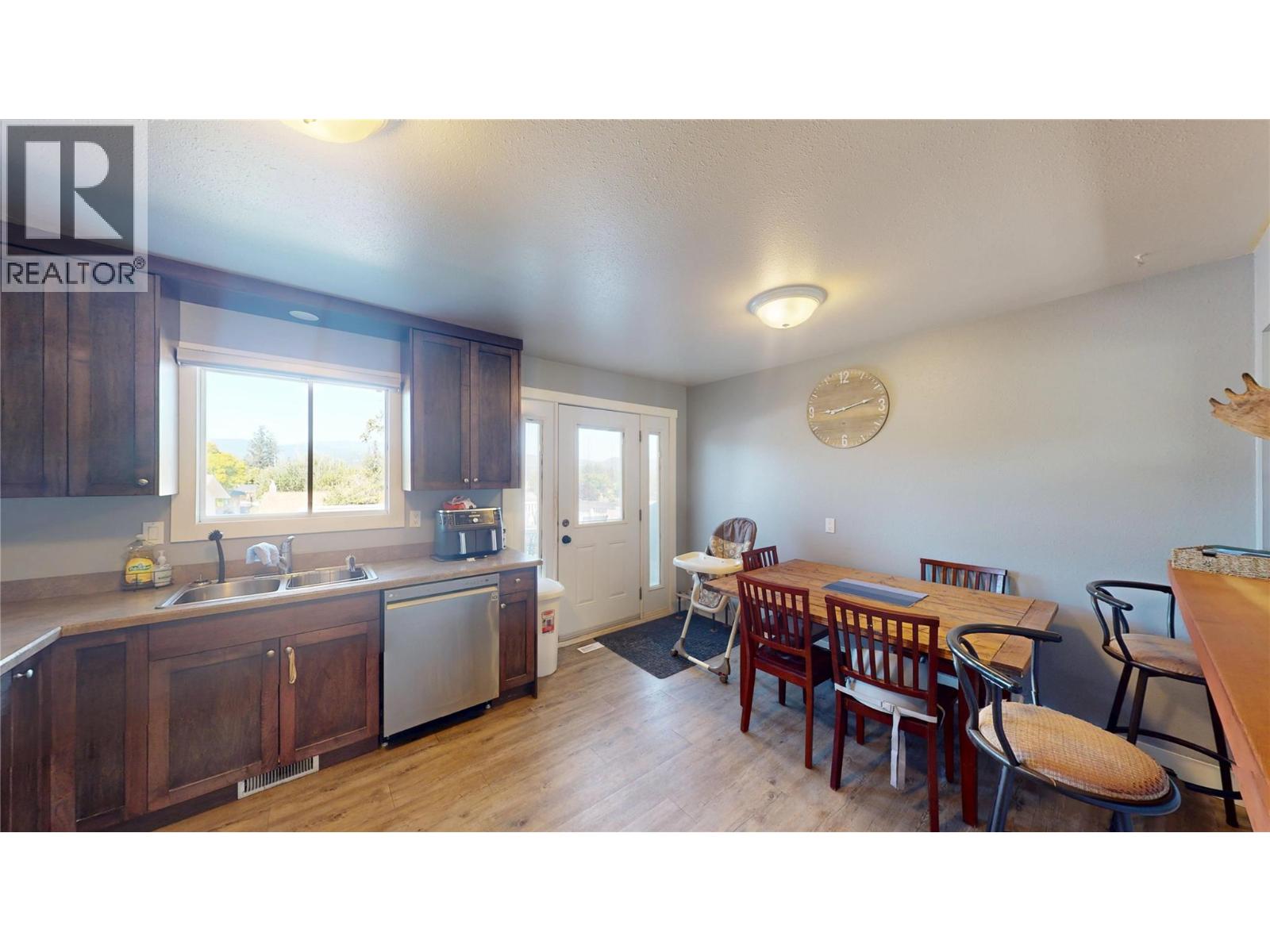  1025 18th Avenue South, Cranbrook