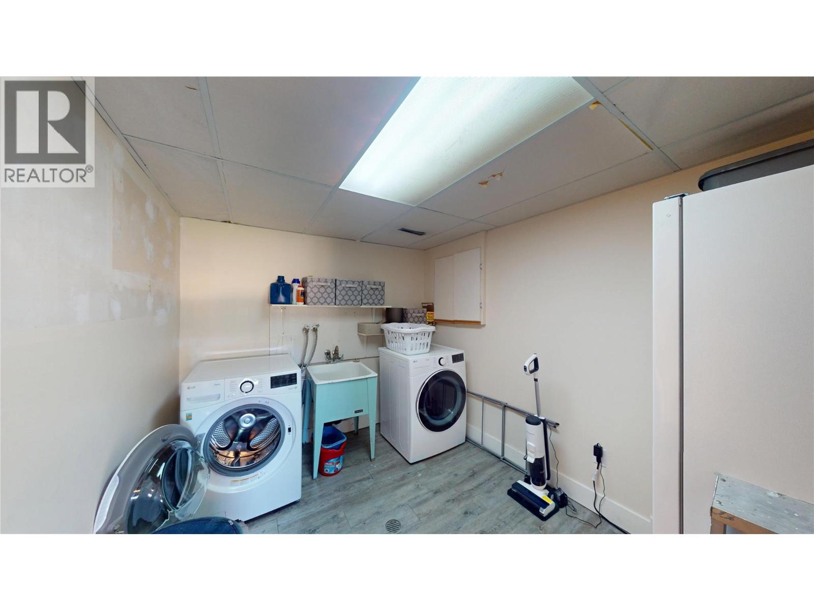 1025 18th Avenue S - 39