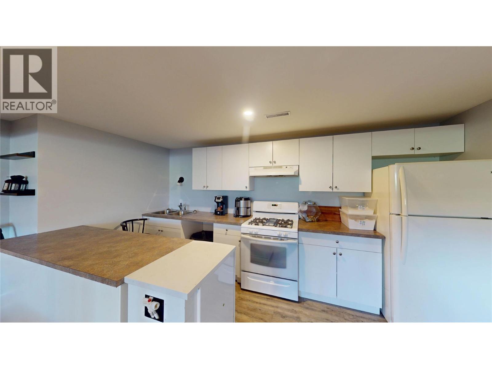  1025 18th Avenue South, Cranbrook