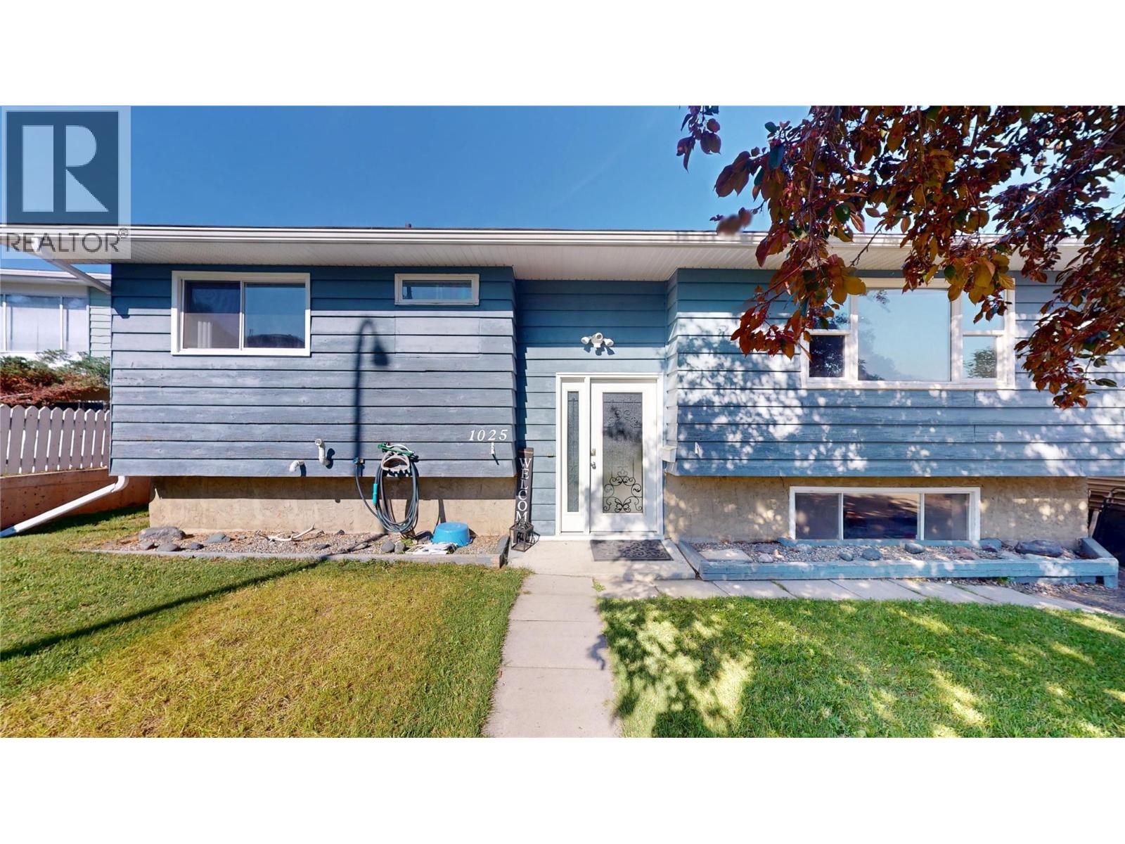 1025 18th Avenue S - 1