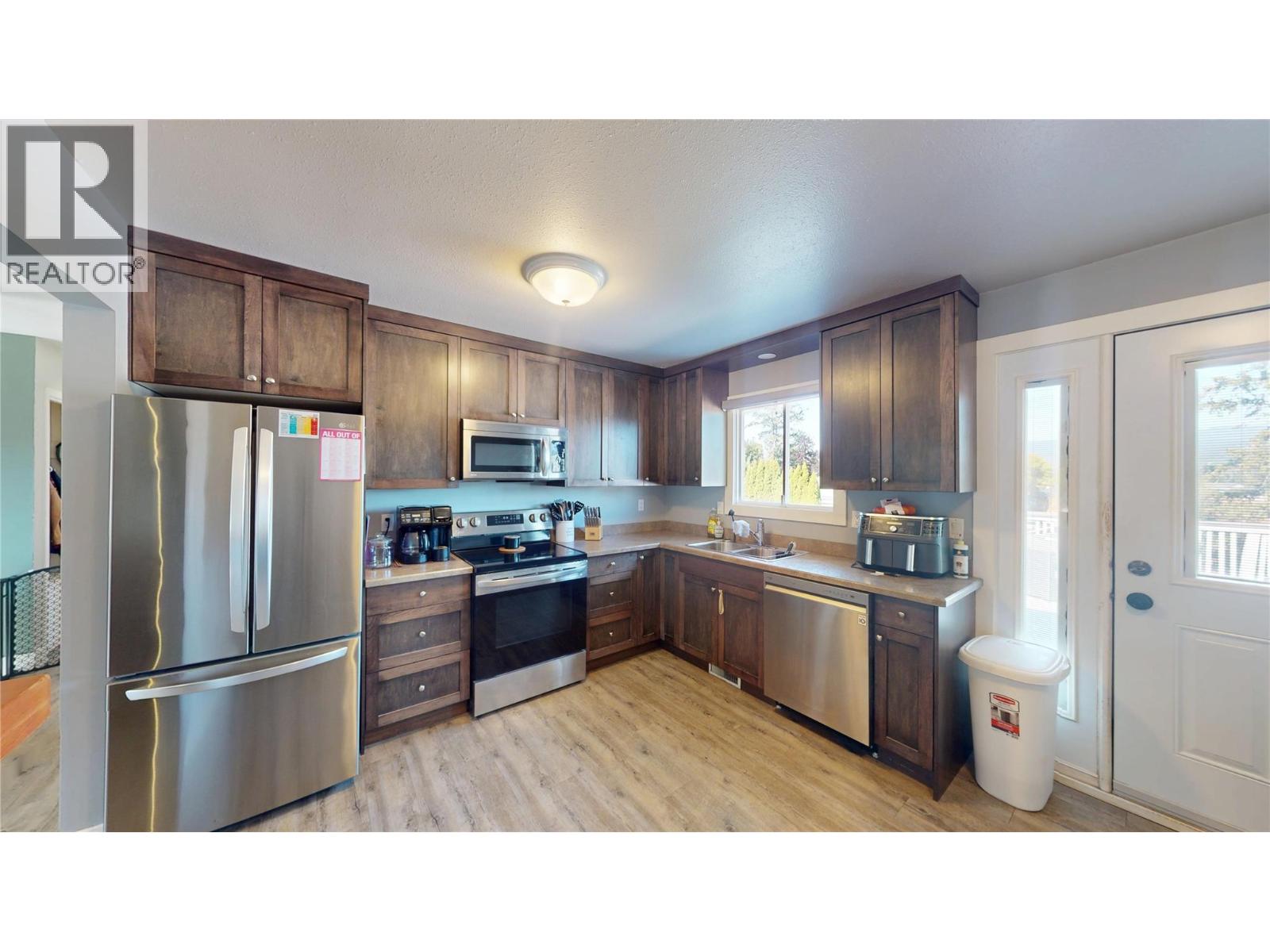  1025 18th Avenue South, Cranbrook