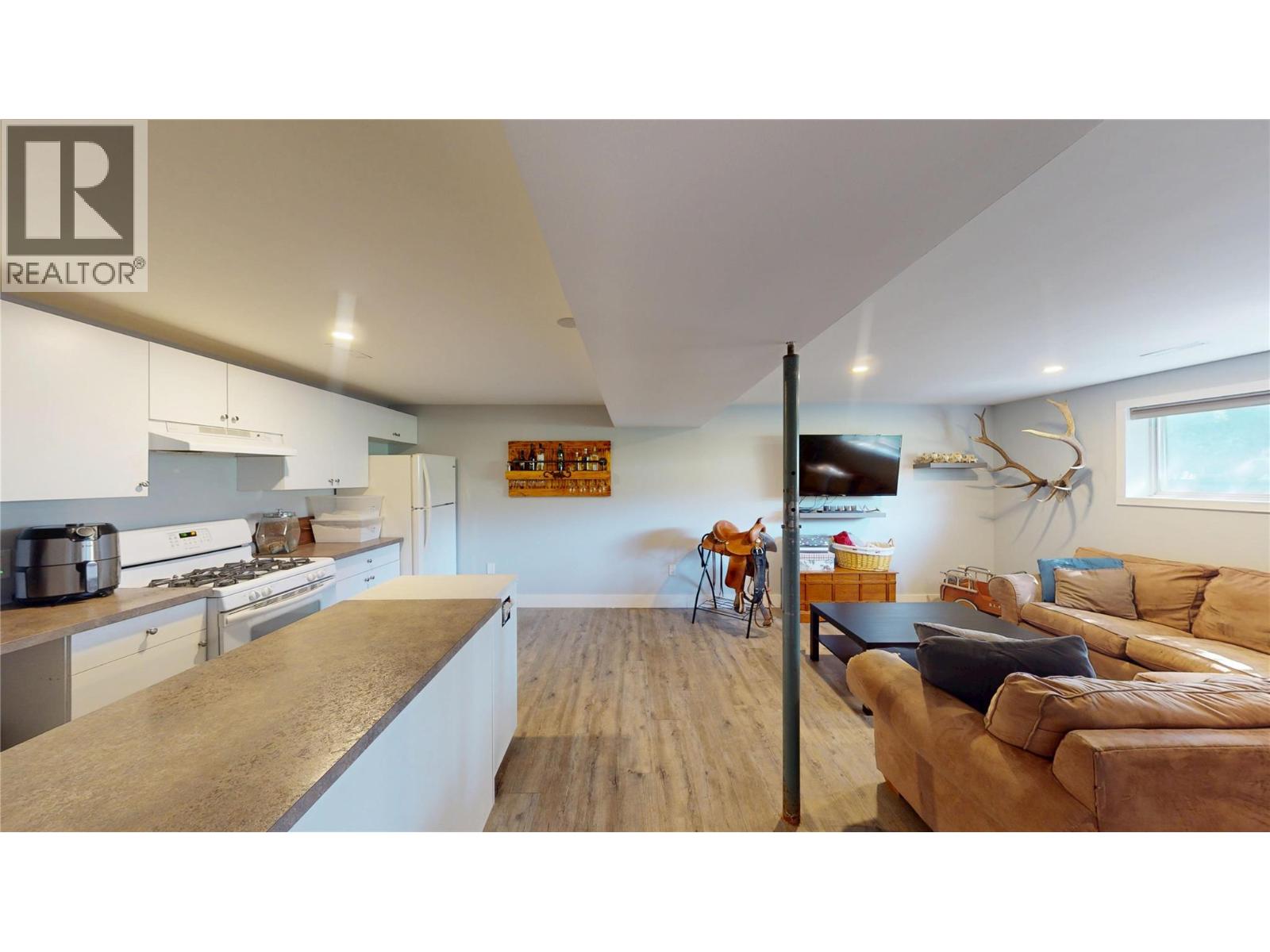  1025 18th Avenue South, Cranbrook