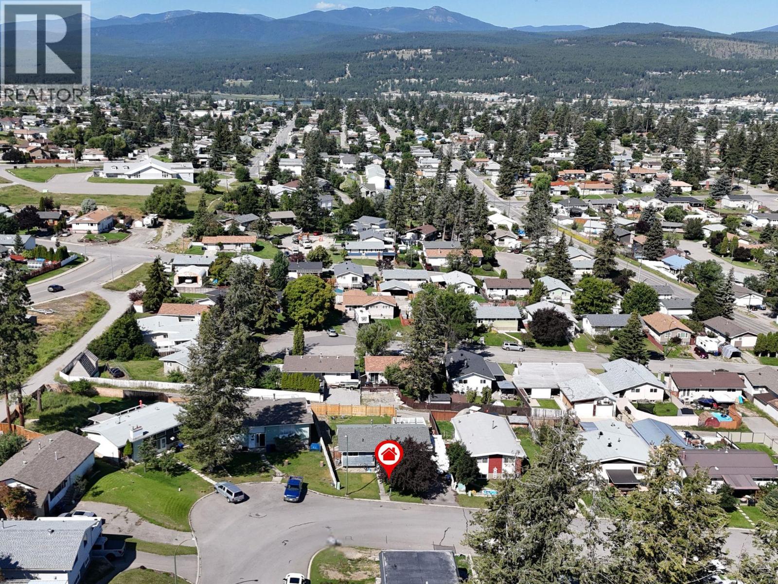  1025 18th Avenue South, Cranbrook