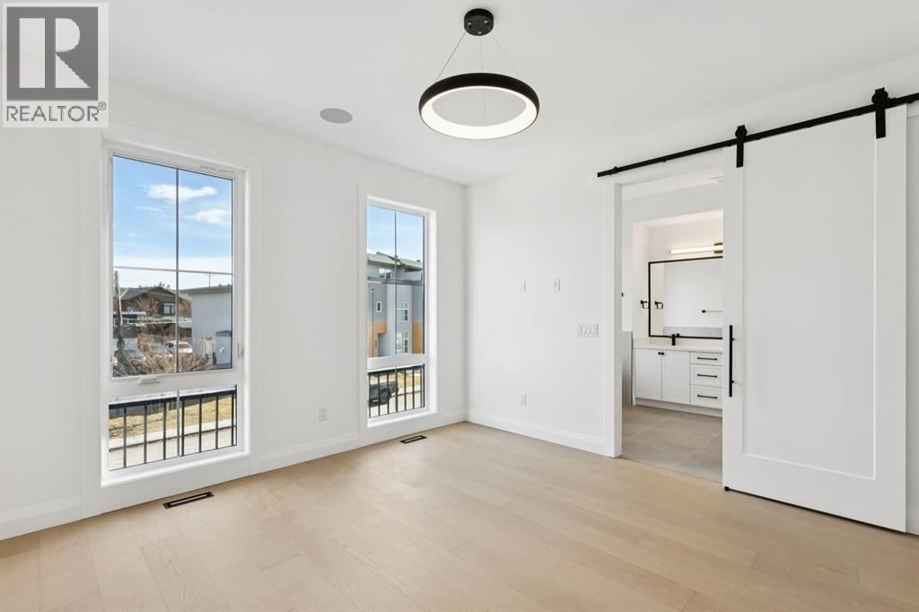 Single Family House for Sale in   Street Parkdale Calgary 