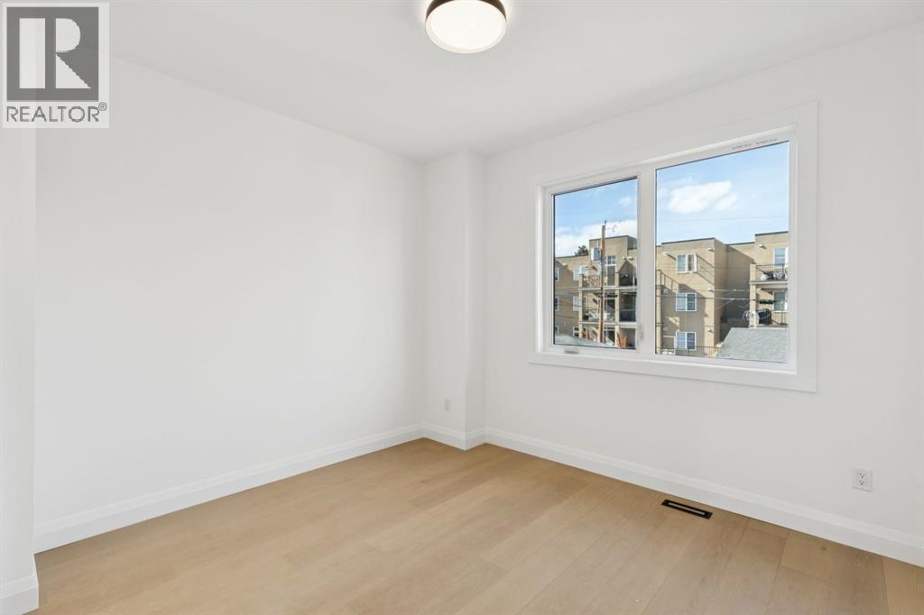 Single Family House for Sale in   Street Parkdale Calgary 