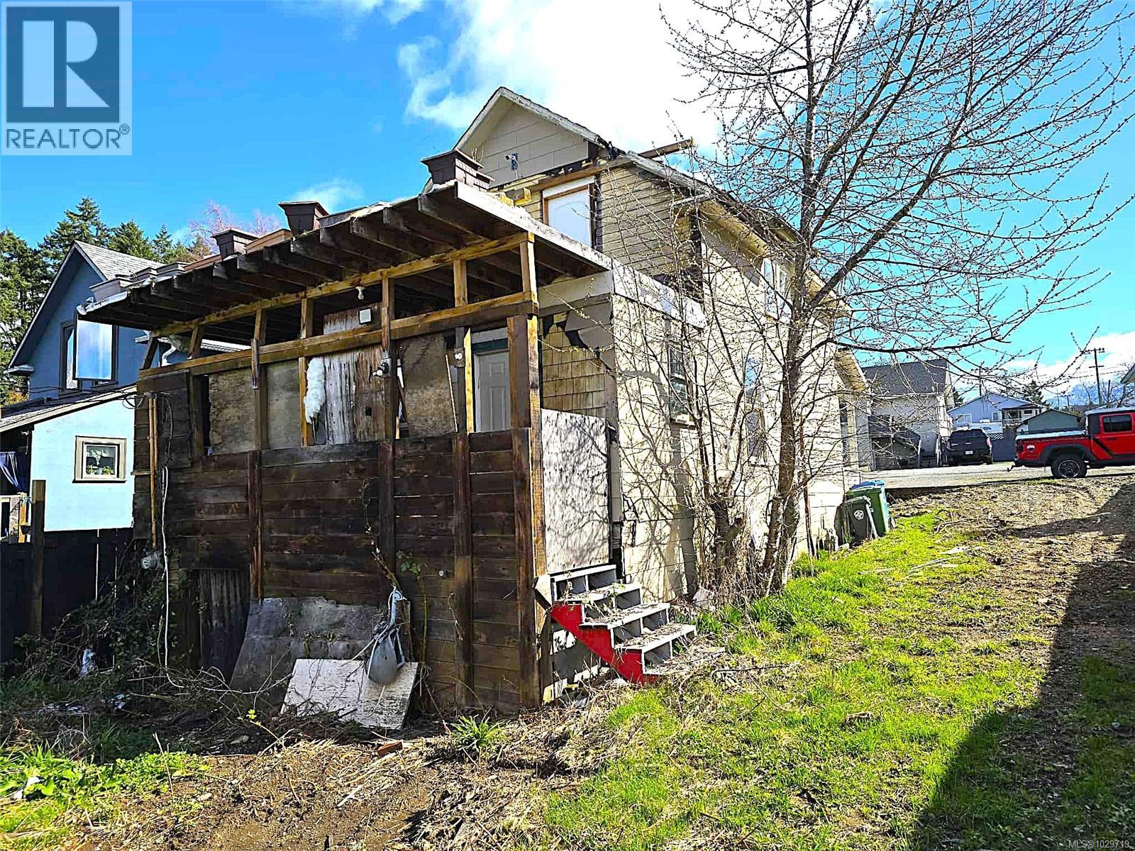 3358 6TH AVE - Image 3