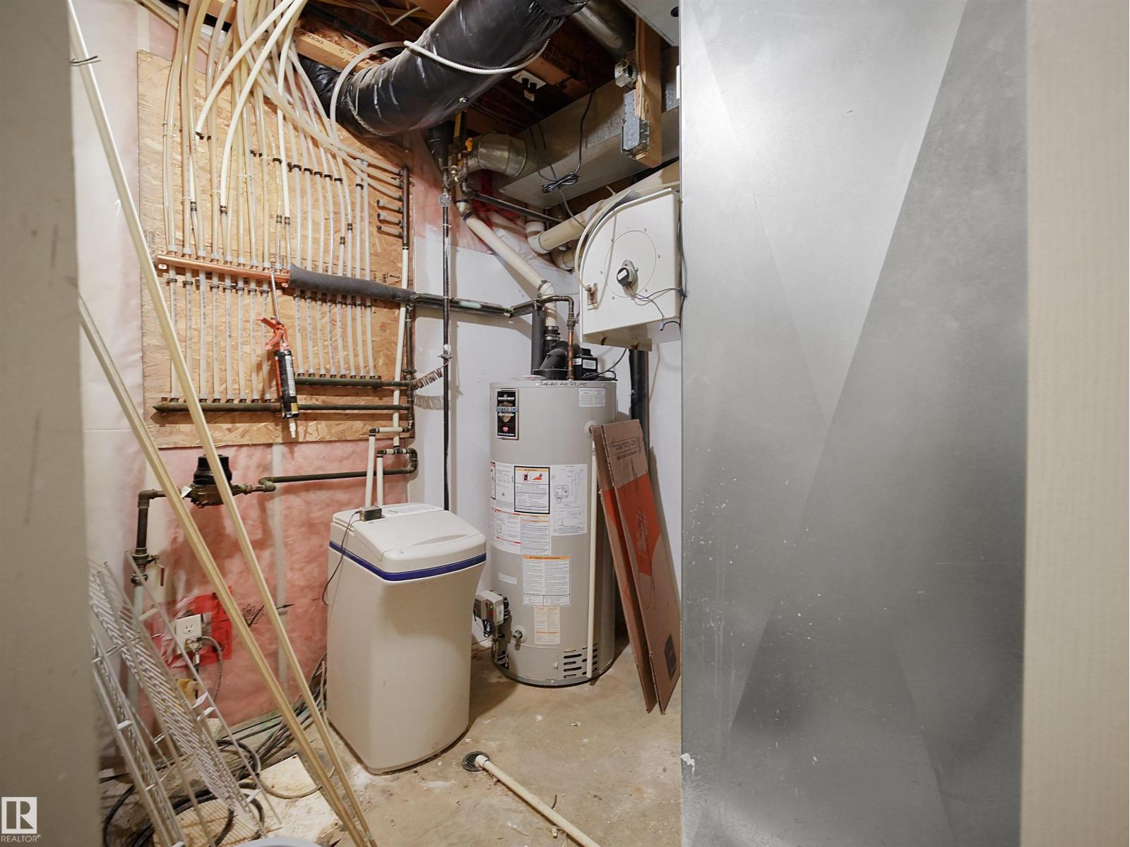 6007 5 AV SW, Edmonton