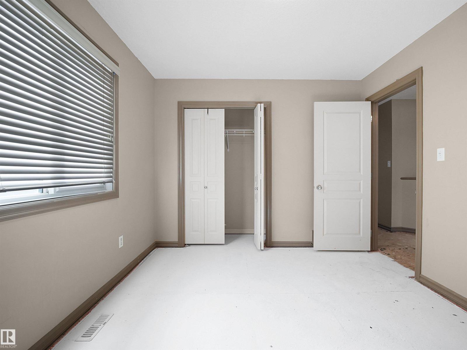 6007 5 AV SW - 23
