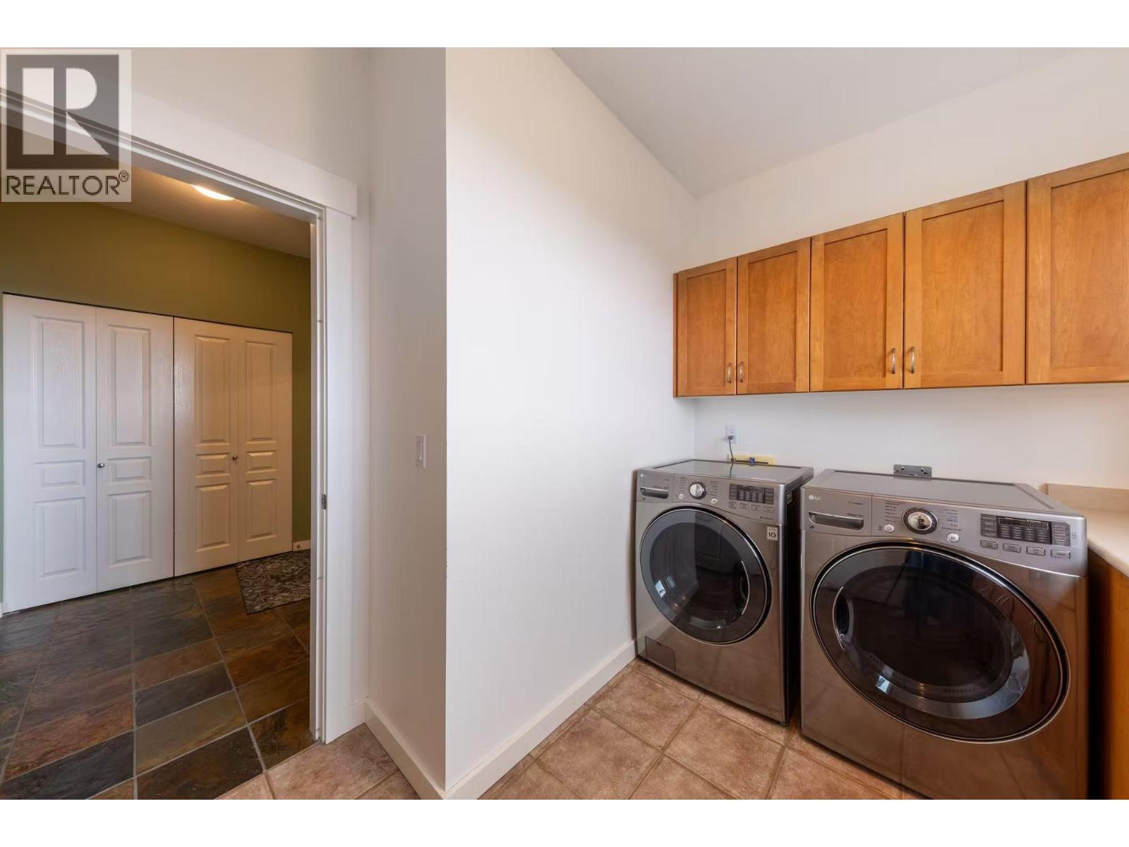 23 FERNWAY DRIVE, Port Moody