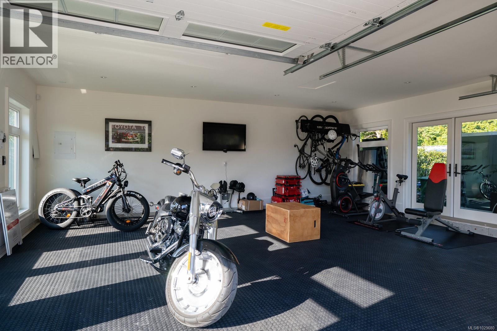  575 St. Patrick Street, Oak Bay