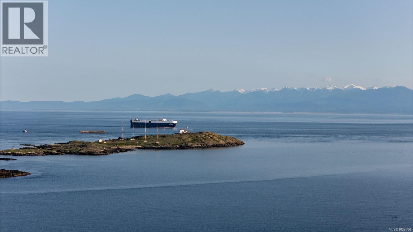  575 St. Patrick Street, Oak Bay