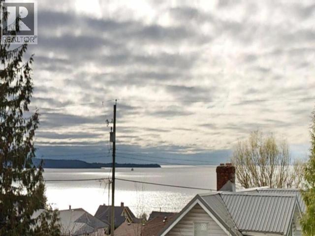 #201 6900 BURNABY STREET - 2