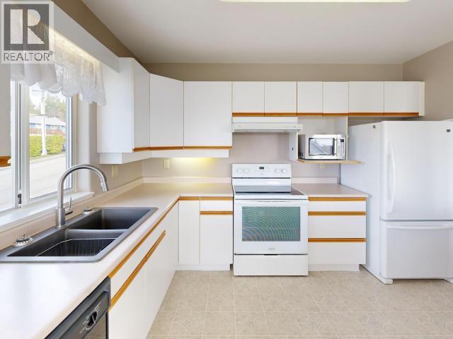 #201 6900 BURNABY STREET - 15