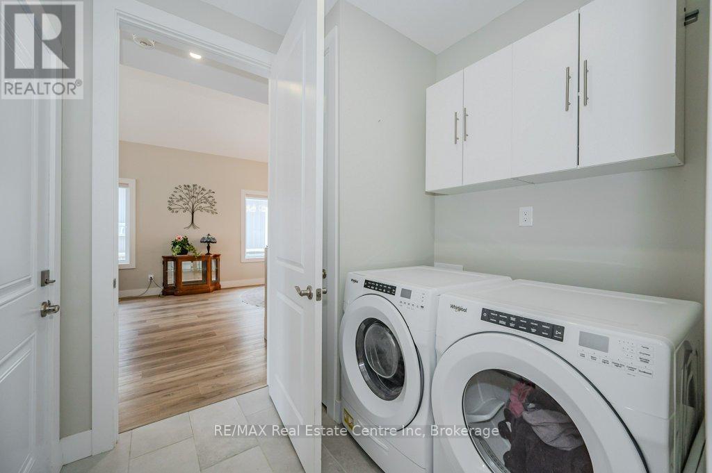 #18 744 NELSON STREET W - 17