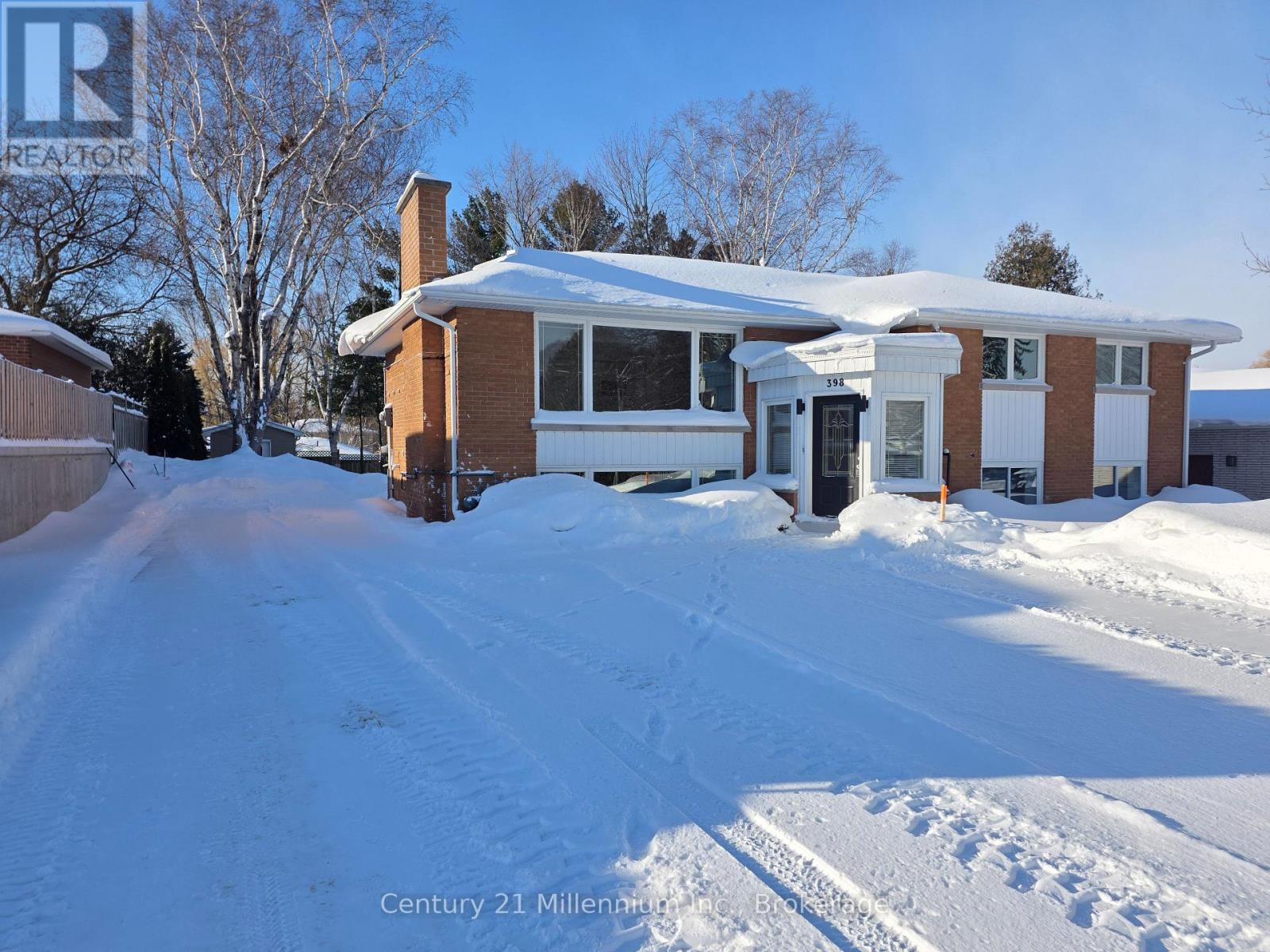 UNIT 2 - 398 KINGSWAY STREET E