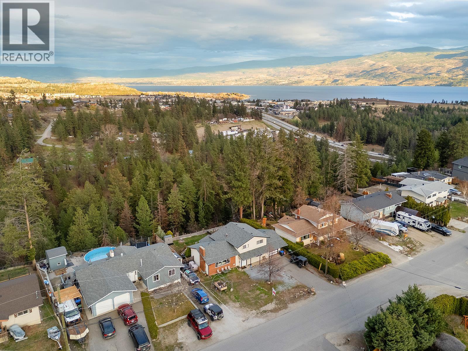 3687 Inverness Road, West Kelowna