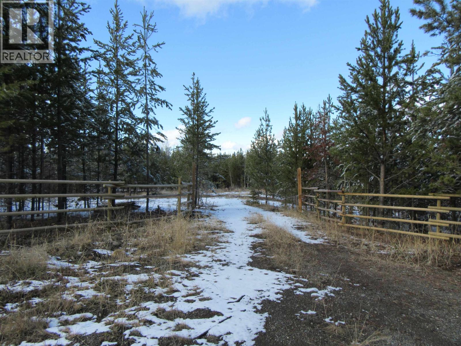 LOT B LONE BUTTE HORSE LAKE Road - main photo