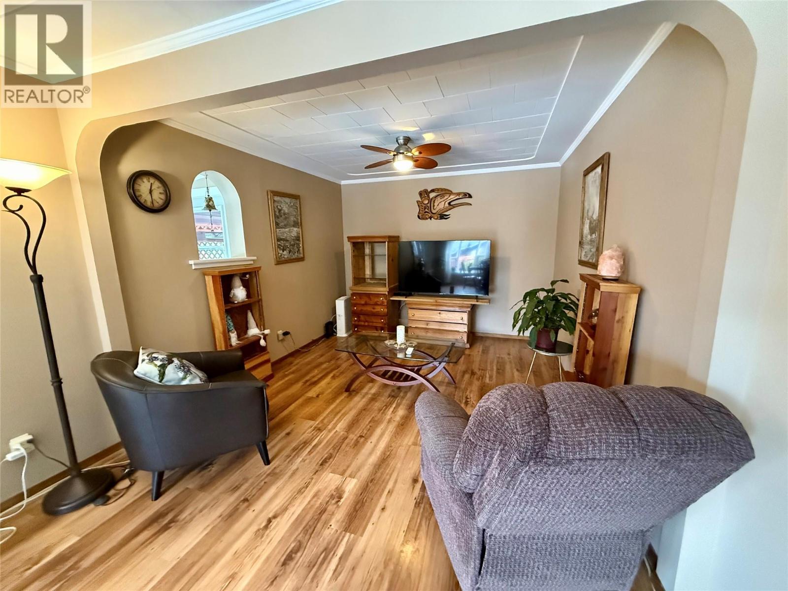 1094 WANJOFF ROAD - 14