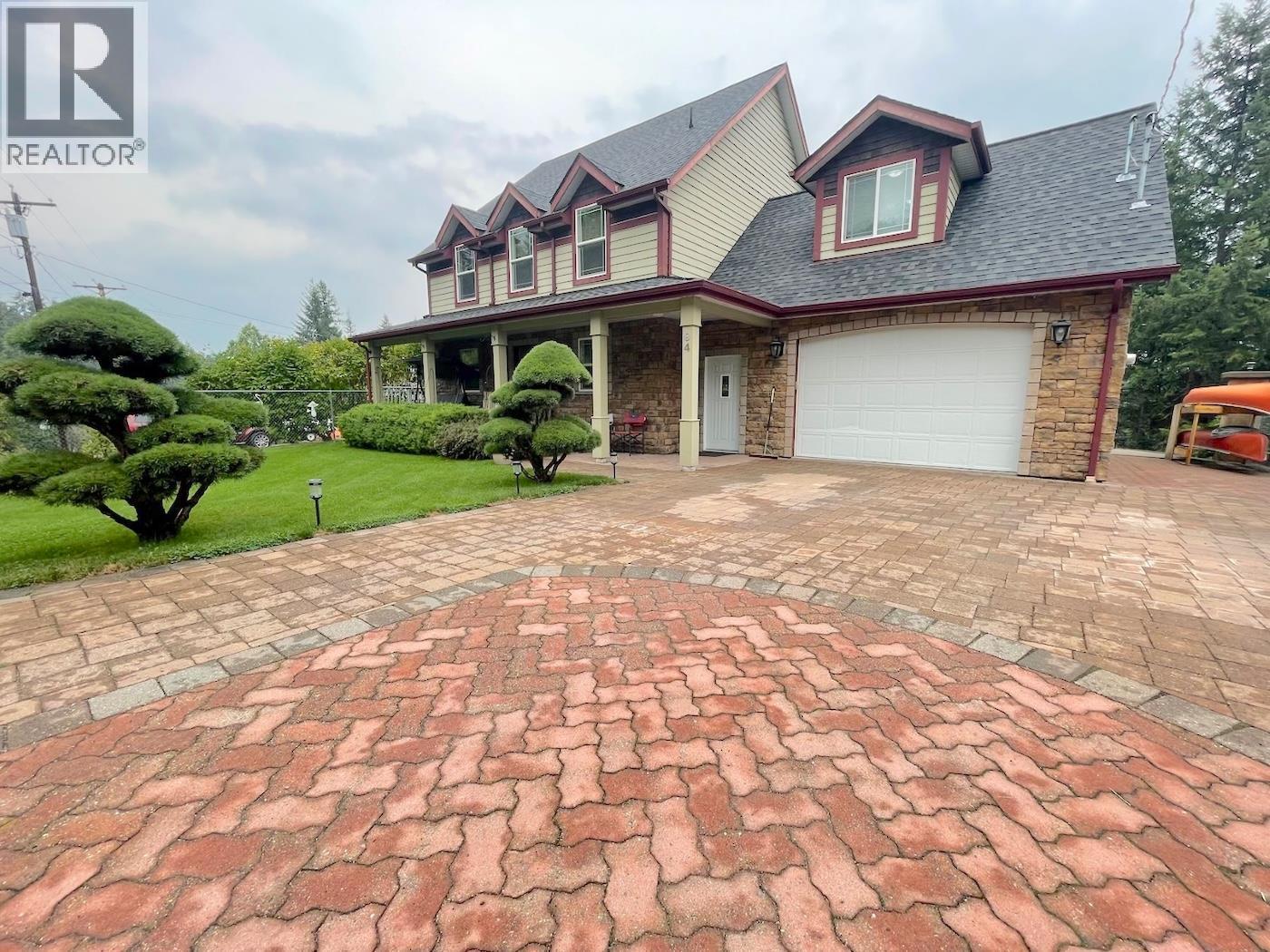 94 Chase Road, Christina Lake