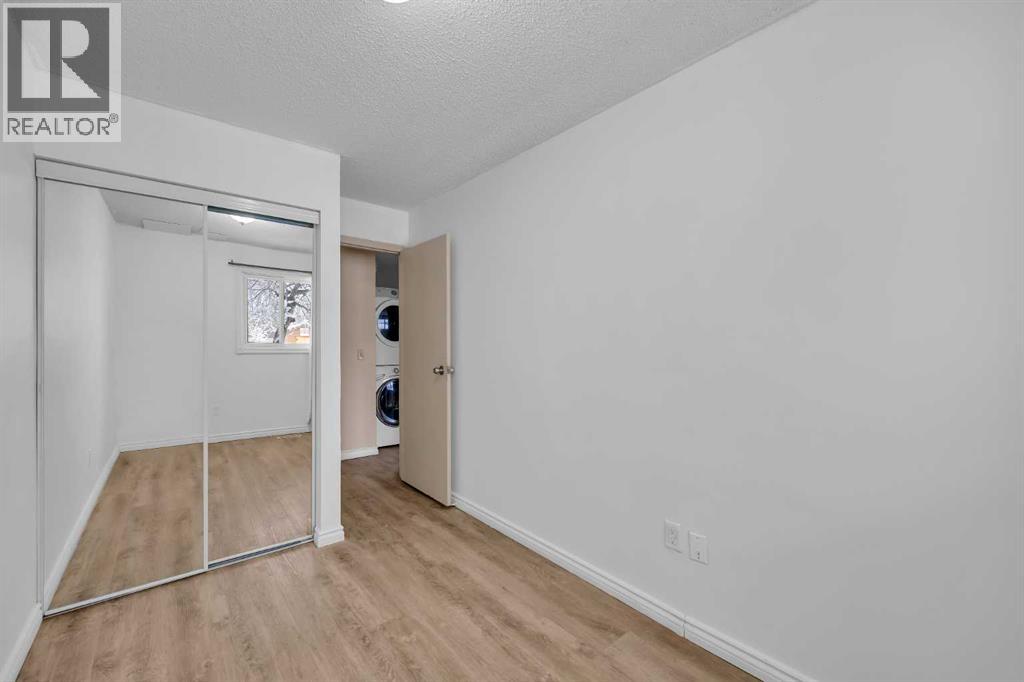 Single Family House for Sale in    Street NE Rundle Calgary 