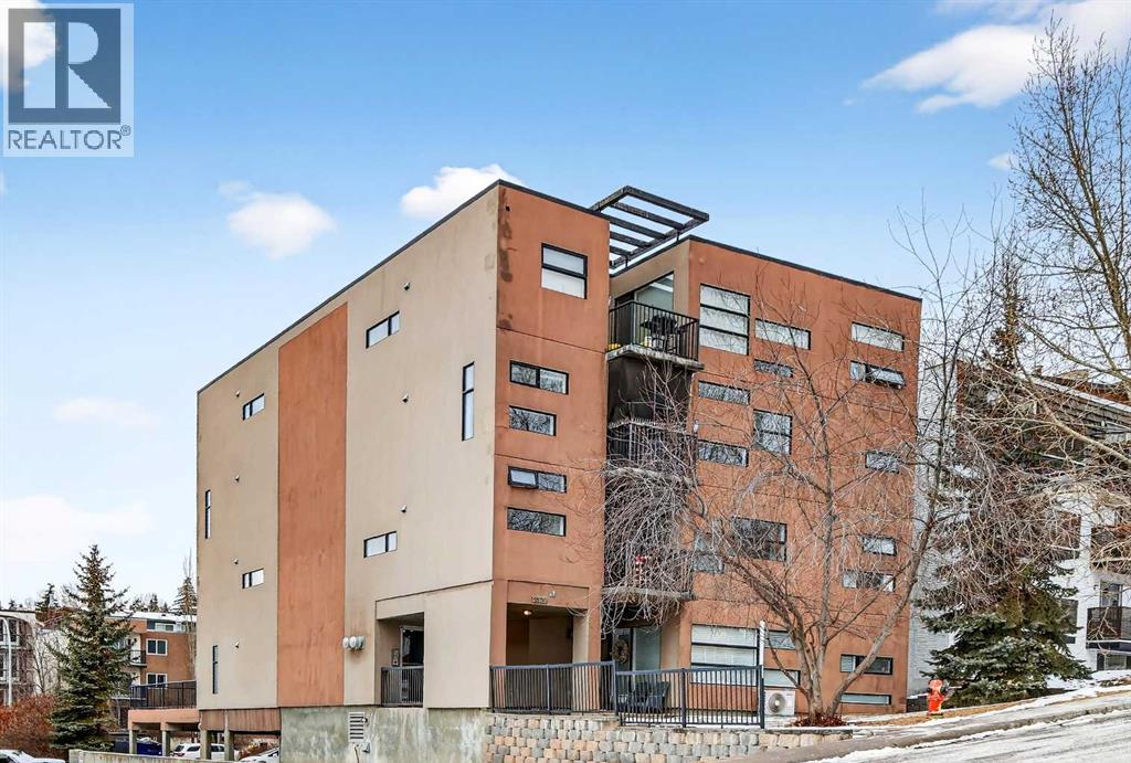 Single Family House for Sale in   B Street SW Bankview Calgary 