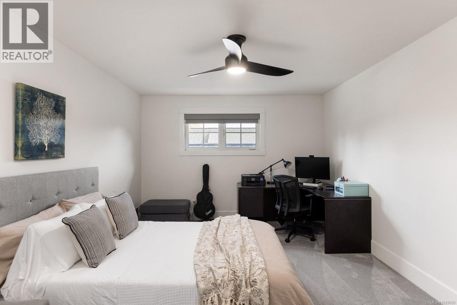  839 Clayton Road, North Saanich