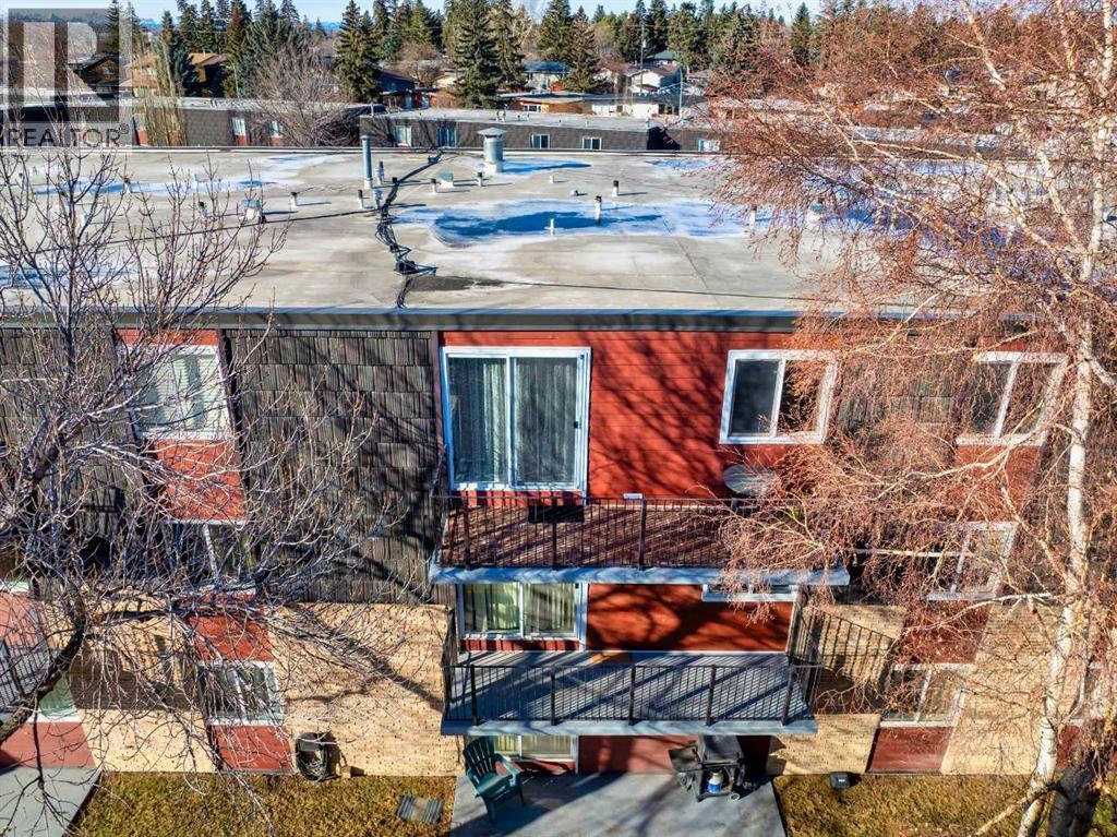 Single Family House for Sale in C  Galbraith Drive SW Glamorgan Calgary 