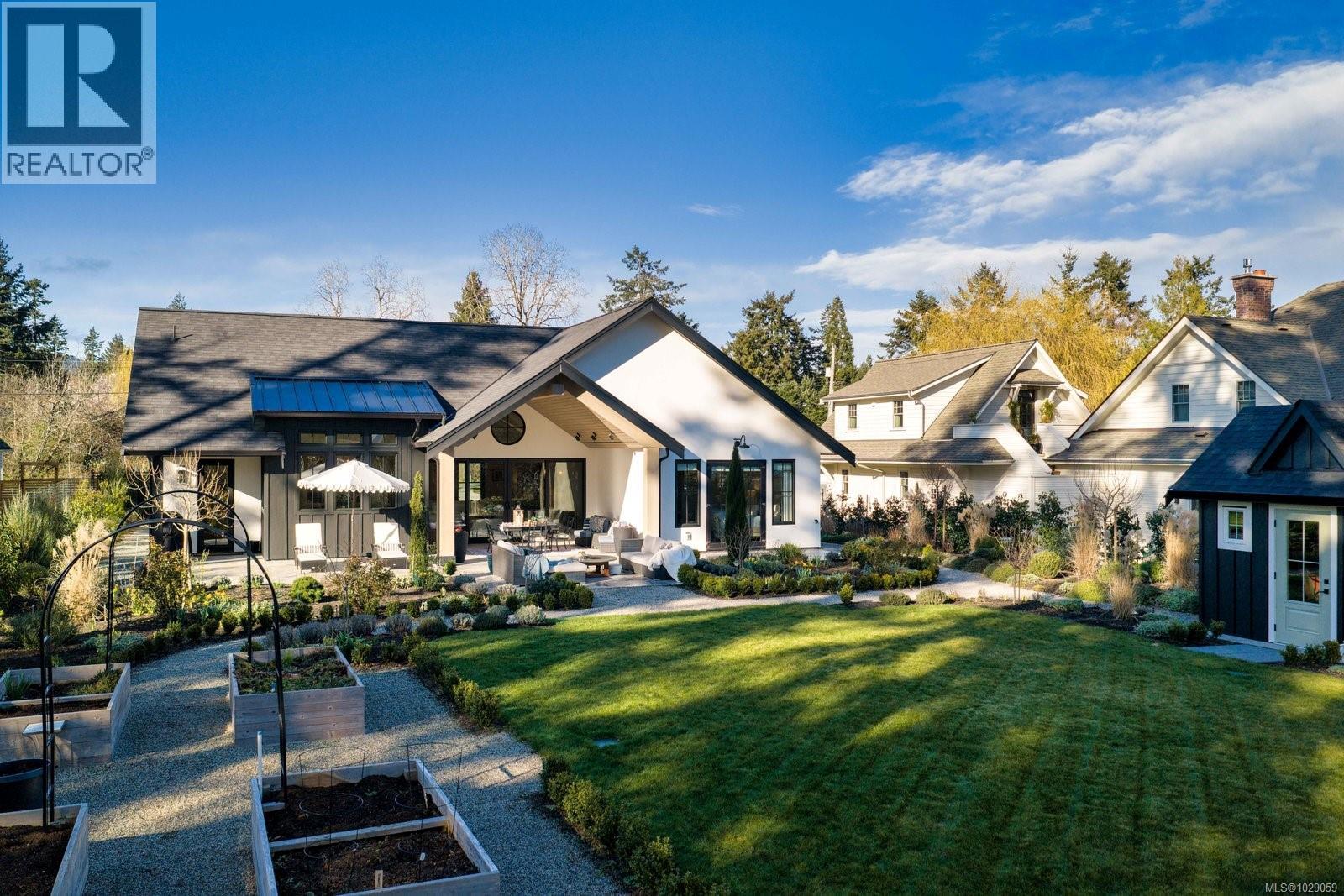  839 Clayton Road, North Saanich