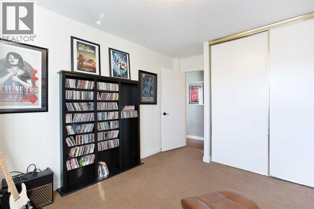 Single Family House for Sale in C  Galbraith Drive SW Glamorgan Calgary 