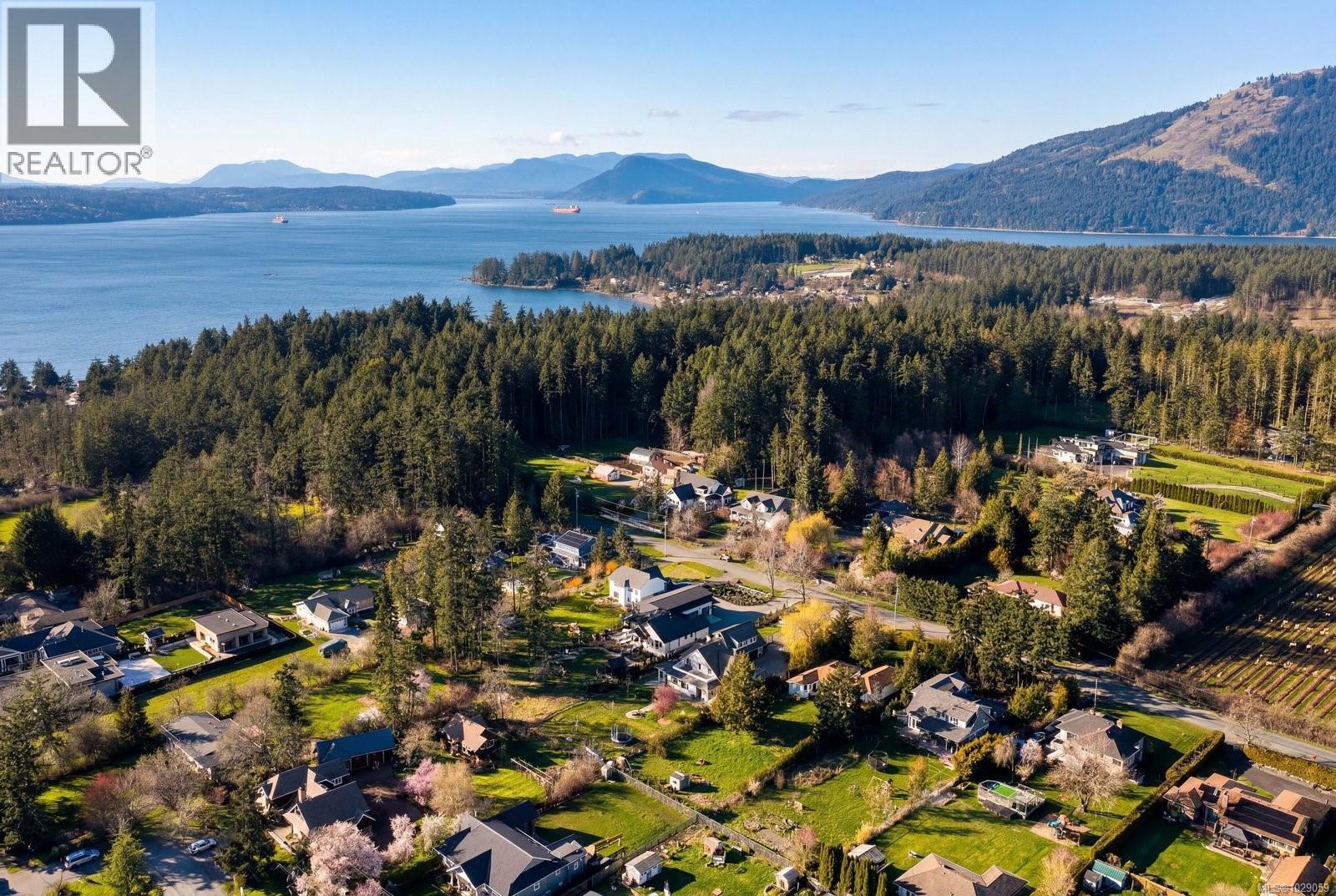  839 Clayton Road, North Saanich