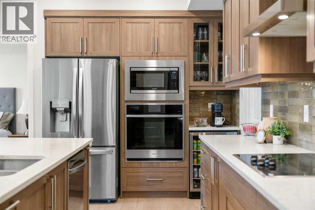 2208, 33 Carringham Gate NW, Calgary, Alberta