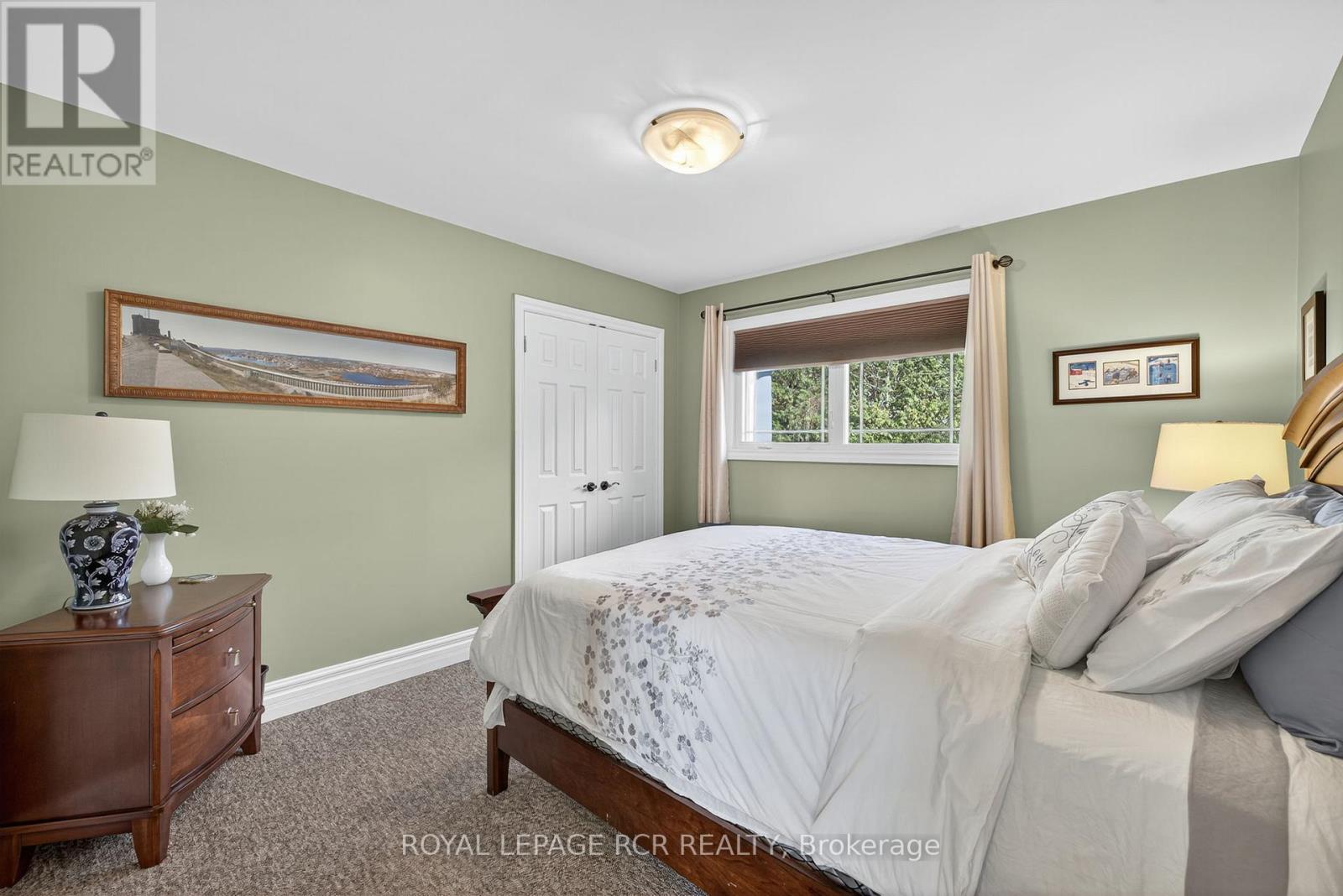 181 QUEEN STREET S - 24