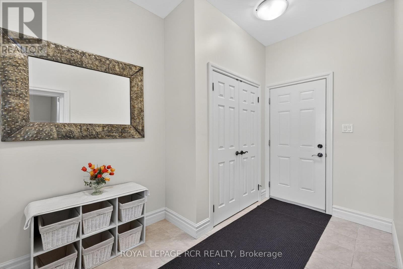 181 QUEEN STREET S - 29